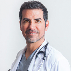 Dr. Cesar Navea Salinas